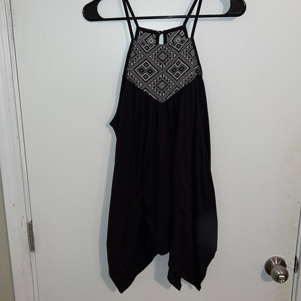 Maurice’s Black top